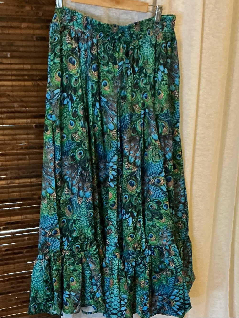 Peacock-Print Wide Leg Pants in Green
